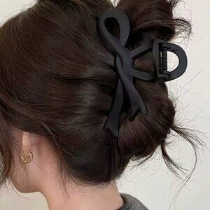 ✨ Bow Hair Claw Clip – 2-Piece Set ✨